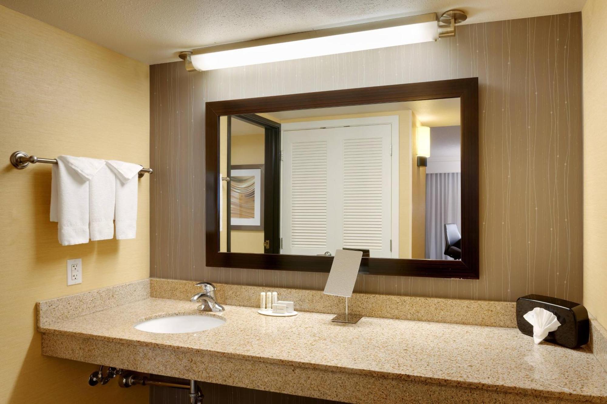 Courtyard By Marriott Salt Lake City Sandy Exterior photo
